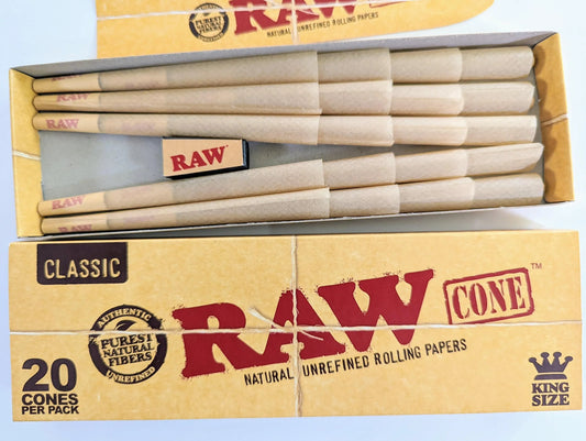 RAW klassískir keilupappírar – 20 stk (King Size) / RAW Classic Pre-Rolled Cones – 20 pcs (King Size)